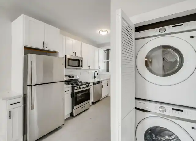 Property at 301 Broadway Unit 3, Bayonne, NJ, 07002, 1 bed, 1 bath, [object Object]