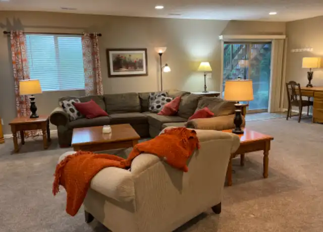 Property at 2250 Placid Lake Dr, Papillion, NE, 68046, 2 beds, 1 bath, [object Object]