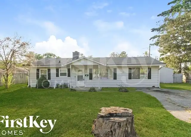 Property at 208 Crestwood Dr, Whiteland, IN, 46184, 4 beds, 1 bath, [object Object]