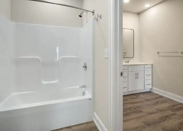 Property at 2 Crossgates Mall Rd Unit 1401, Albany, NY, 12206, 2 beds, 2 baths, [object Object]