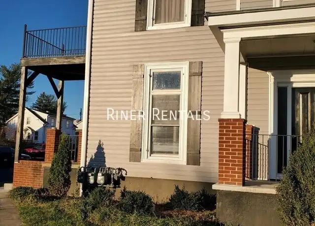 Property at 133 N High St Unit 2, Harrisonburg, VA, 22802, 2 beds, 1 bath, [object Object]