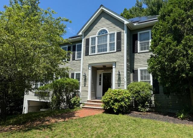 Photo of 9 Green Way, Wayland, MA 01778