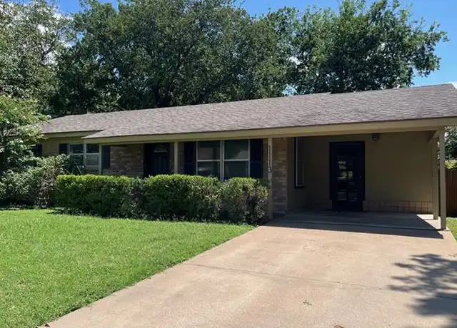 Property at 1113 Chester St, Cleburne, TX, 76033, 3 beds, 2 baths, [object Object]