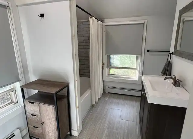 Property at 3 Reid Ave Unit 1, Babylon, NY, 11702, 1 bed, 1 bath, [object Object]