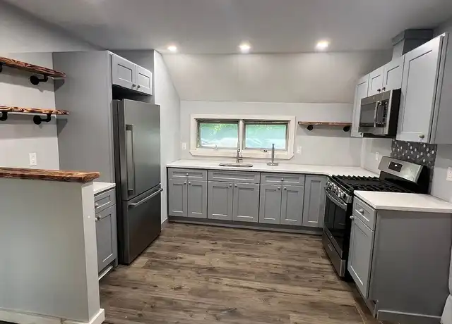 Property at 3 Reid Ave Unit 1, Babylon, NY, 11702, 1 bed, 1 bath, [object Object]