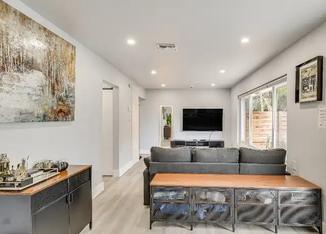Property at 1619 NE 25th St Unit 1619, Wilton Manors, FL, 33305, 1 bed, 1 bath, [object Object]