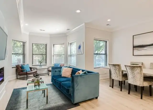 Property at 1420 W Winnemac Ave, Chicago, IL, 60640, 3 beds, 2 baths, [object Object]