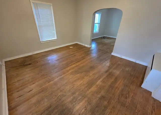 Property at 712 McDonough St Unit 712, Eau Claire, WI, 54703, 2 beds, 1 bath, [object Object]