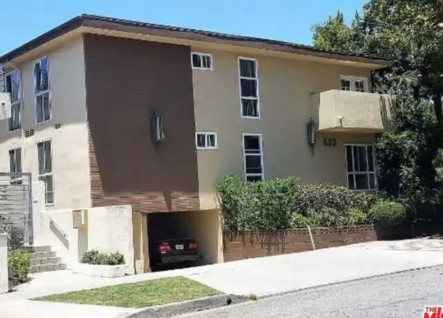 Property at 633 N Sweetzer Ave Unit 4, West Hollywood, CA, 90048, 2 beds, 2 baths, [object Object]