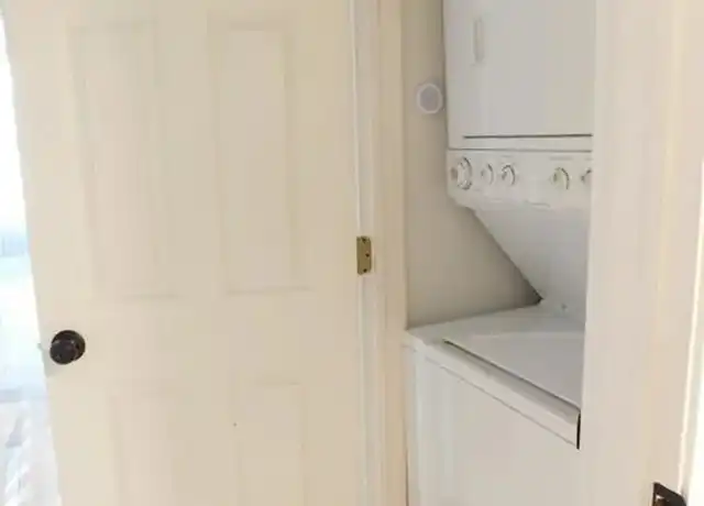 Property at Syracuse, NY, 13202, 2 beds, 2 baths, [object Object]