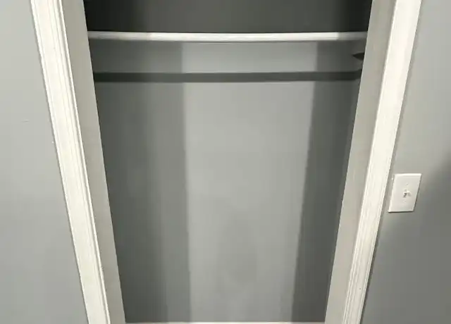 Property at 438 N Lakewood Ave, Baltimore, MD, 21224, 2 beds, 1 bath, [object Object]