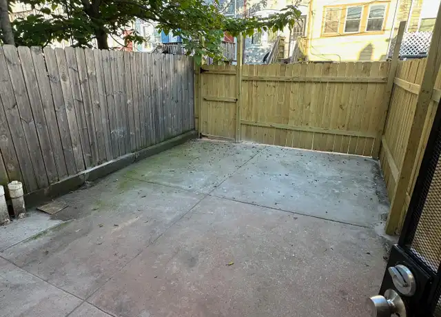 Property at 438 N Lakewood Ave, Baltimore, MD, 21224, 2 beds, 1 bath, [object Object]