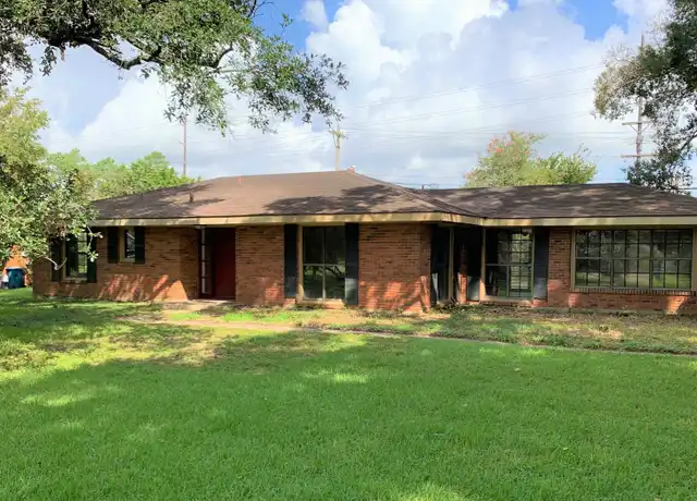 Property at 801 Beverly Dr, Lafayette, LA, 70503, 3 beds, 2 baths, [object Object]