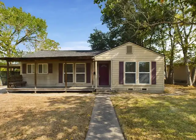 Property at 1310 E 29th St, Bryan, TX, 77802, 3 beds, 1 bath, [object Object]