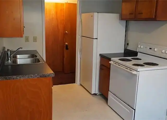 Property at 910 Cherry Dr Unit 1, Dayton, OH, 45406, 1 bed, 1 bath, [object Object]