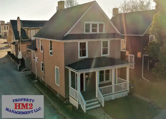Property at 517 S Water St, Sheboygan, WI, 53081, 2 beds, 1 bath, [object Object]