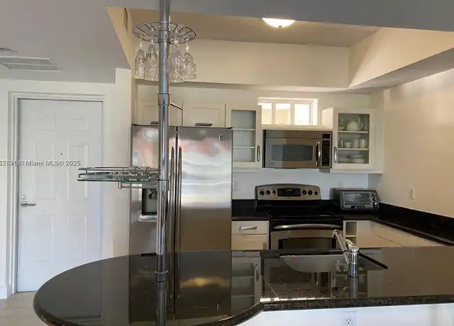 Property at 7270 SW 88th St Unit B502, Kendall, FL, 33156, 1 bed, 1 bath, [object Object]