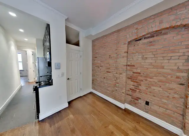 Property at 424 W 51st St Unit 3, New York, NY, 10019, 4 beds, 2 baths, [object Object]