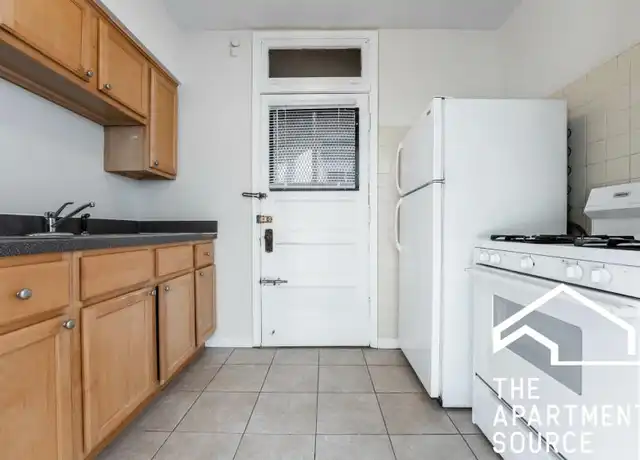 Property at 2017 W Ainslie St, Chicago, IL, 60625, 1 bed, 1 bath, [object Object]
