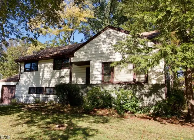 Property at 1425 Boynton Ave, Westfield, NJ, 07090, 4 beds, 2.5 baths, [object Object]