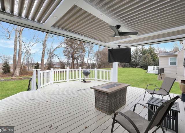 Photo of 13110 Ogles Hope Dr, Bowie, MD 20720