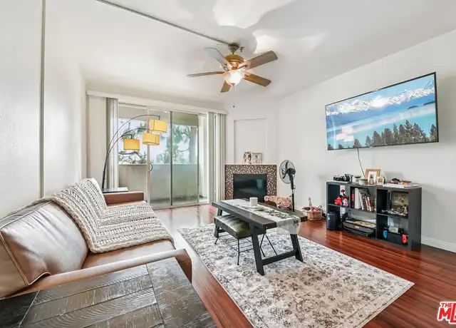Property at 535 Magnolia Ave #310, Long Beach, CA, 90802, 2 beds, 2 baths, [object Object]