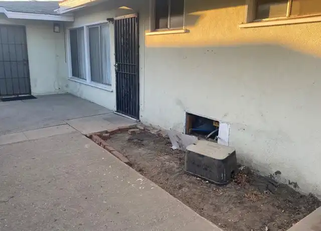 Property at 1127 N Wilmington Blvd, Wilmington, CA, 90744, 1 bed, 1 bath, [object Object]