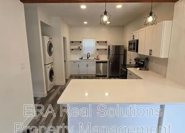 Property at 1202 Atcheson St, Columbus, OH, 43203, 3 beds, 2.5 baths, [object Object]