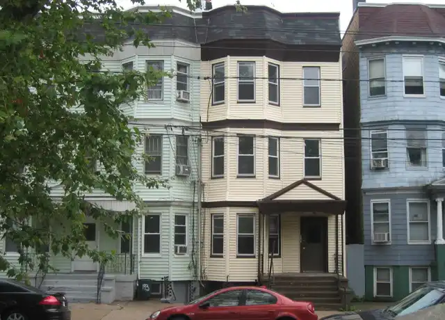 Property at 195 Winfield Ave Unit 2, Jersey City, NJ, 07305, 4 beds, 1 bath, [object Object]