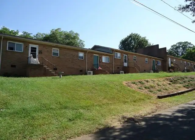 Property at 708 F Ave SE, Hickory, NC, 28602, 2 beds, 1 bath, [object Object]
