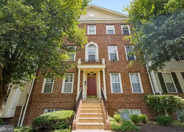 Property at 1506 Northern Neck Dr #202, Vienna, VA, 22182, 3 beds, 2.5 baths, [object Object]