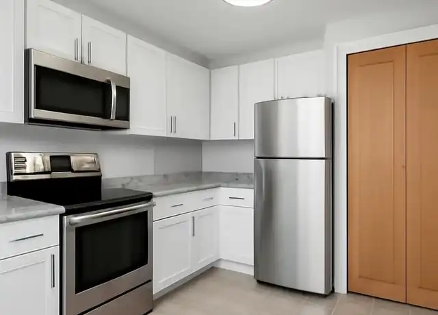 Property at 1053 Cromwell Ave Unit 102, St Paul, MN, 55114, 2 beds, 1 bath, [object Object]