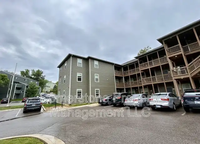 Property at 935 Michigan St Unit 204, Lawrence, KS, 66044, 1 bed, 1 bath, [object Object]
