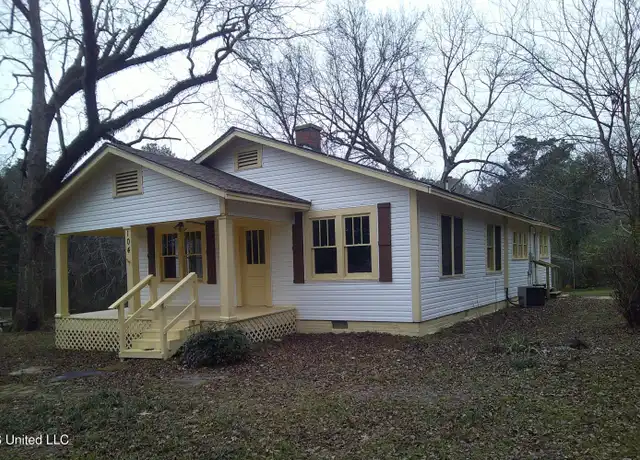 Property at 104 Overby St, Brandon, MS, 39042, 3 beds, 2 baths, [object Object]