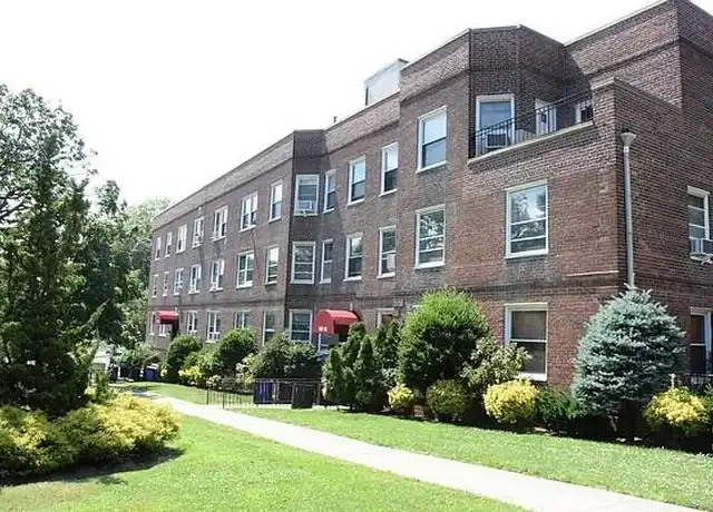 Property at 14111 Union Tpke Unit 3A, Flushing, NY, 11367, 2 beds, 1 bath, [object Object]