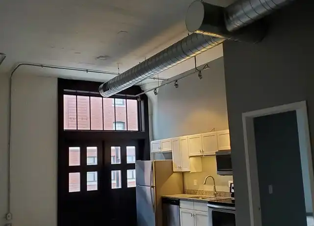 Property at 511 Pershing Ave Unit 102W, Davenport, IA, 52803, 2 beds, 1 bath, [object Object]