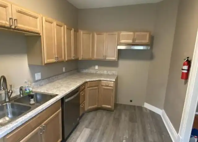 Property at 733 Bryant St Unit 2B, Kalamazoo, MI, 49001, 1 bed, 1 bath, [object Object]