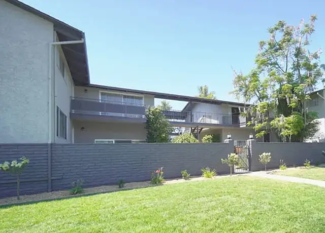 Photo of 420 James Rd, Palo Alto, CA 94306