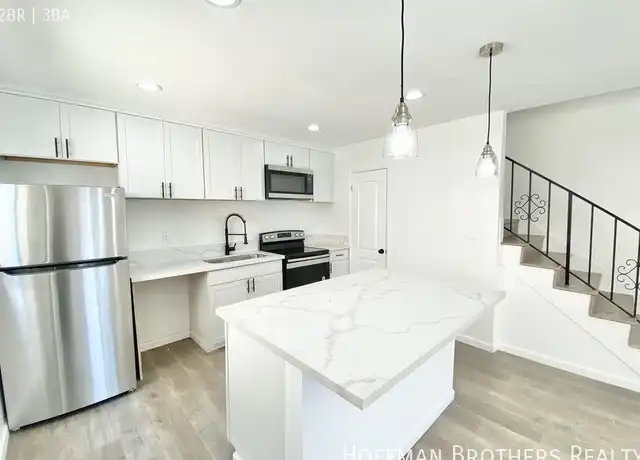 Property at 1206 S Holt Ave Unit 3, Los Angeles, CA, 90035, 2 beds, 2.5 baths, [object Object]