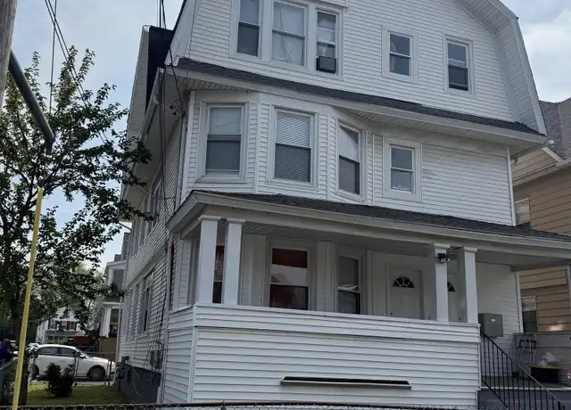 Property at 176 Davenport St, Bridgeport, CT, 06607, 3 beds, 1 bath, [object Object]