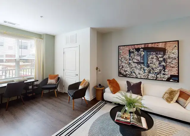 Photo of 11 Pine St, Montclair, NJ 07042
