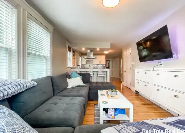 Property at 21 Town Hill St, Quincy, MA, 02169, 1 bed, 1 bath, [object Object]