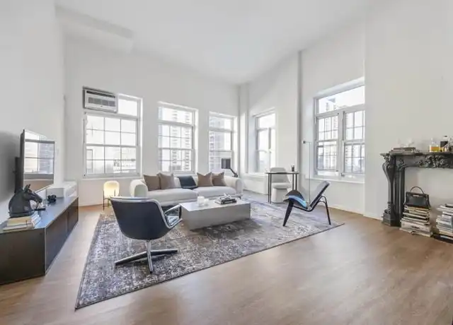 Property at 77 Fulton St, New York, NY, 10038, 3 beds, 2 baths, [object Object]