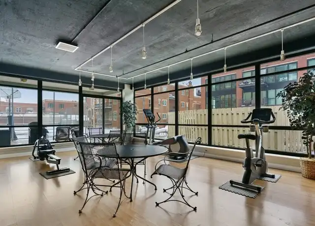 Property at 1212 N Wells St, Chicago, IL, 60610, 1 bed, 1 bath, [object Object]