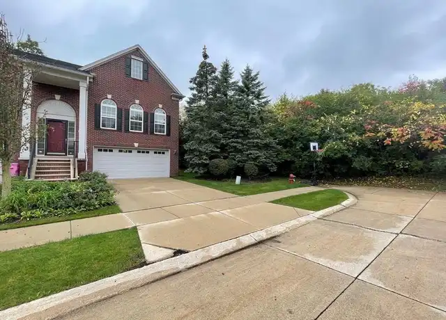 Property at 754 Sandalwood Dr, Troy, MI, 48085, 3 beds, 3.5 baths, [object Object]