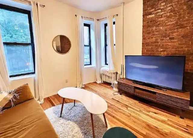 Property at 300 E 91st St, New York, NY, 10128, 2 beds, 1 bath, [object Object]