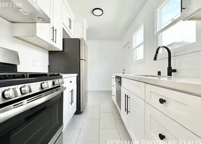 Property at 326 N Kingsley Dr Unit A, Los Angeles, CA, 90004, 1 bed, 1 bath, [object Object]