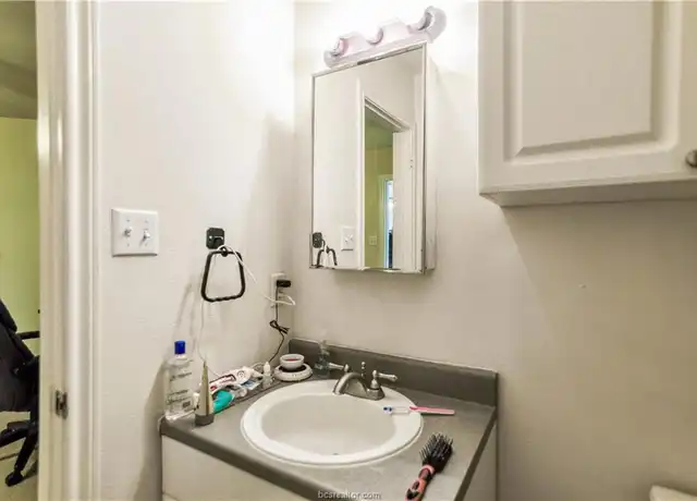 Property at 1141 Oney Hervey Dr, College Station, TX, 77840, 2 beds, 2 baths, [object Object]