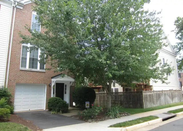 Property at 11640 Fairfax Center Woods Trl, Fairfax, VA, 22030, 3 beds, 3.5 baths, [object Object]