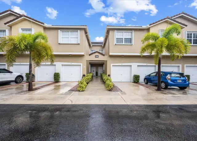 Property at 112 Lighthouse Cir Unit G, Jupiter, FL, 33469, 3 beds, 2.5 baths, [object Object]